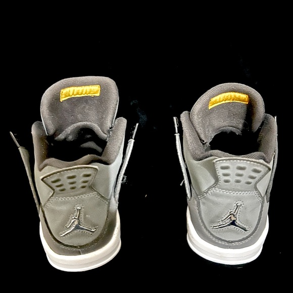 Jordan 4 cool grey. 5y - Picture 3 of 7